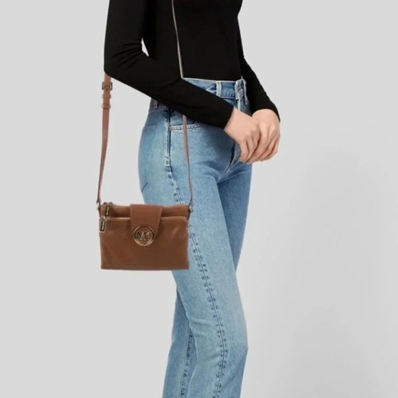 Michael Kors Brown Leather Fulton Crossbody  Bag - Picture 1 of 15